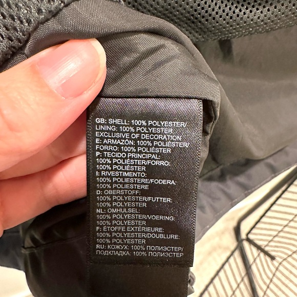 The North Face rain jacket - Picture 5 of 8